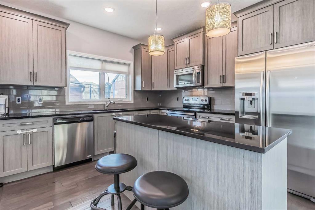 80 Evansborough Common NW