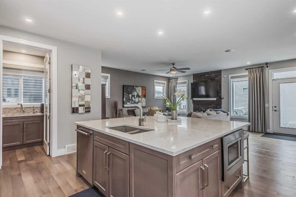 144 Carrington Circle NW