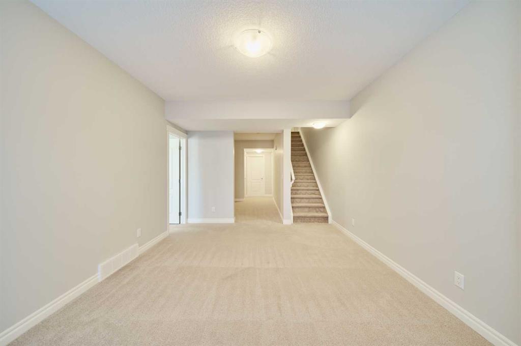 201 Nolanhurst Heights NW