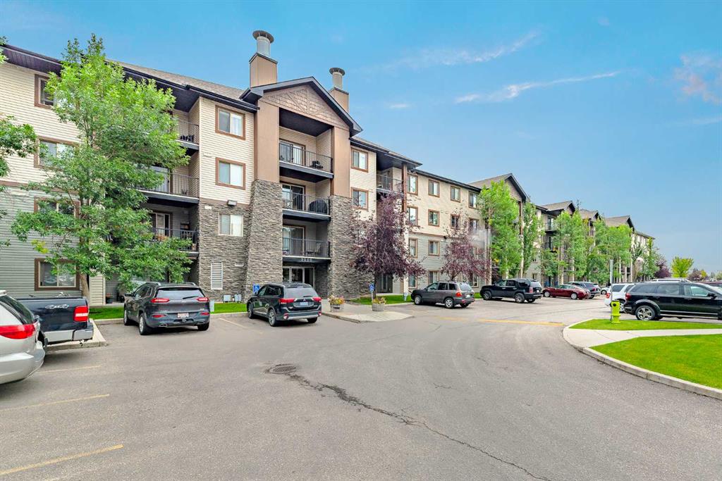 8 BRIDLECREST Drive SW, #2135
