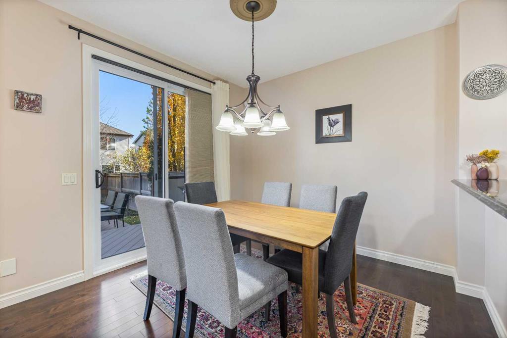 36 Aspen Hills Close SW