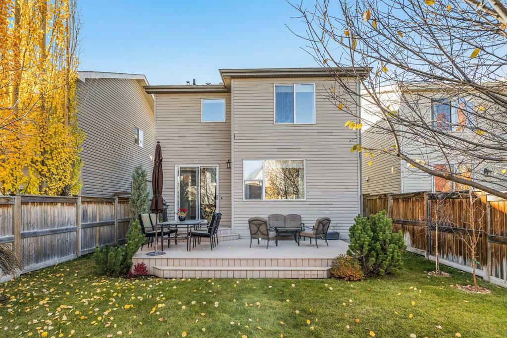 36 Aspen Hills Close SW