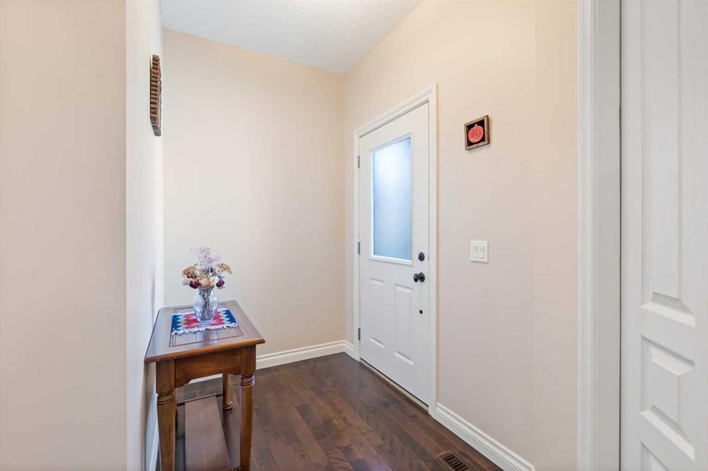 36 Aspen Hills Close SW