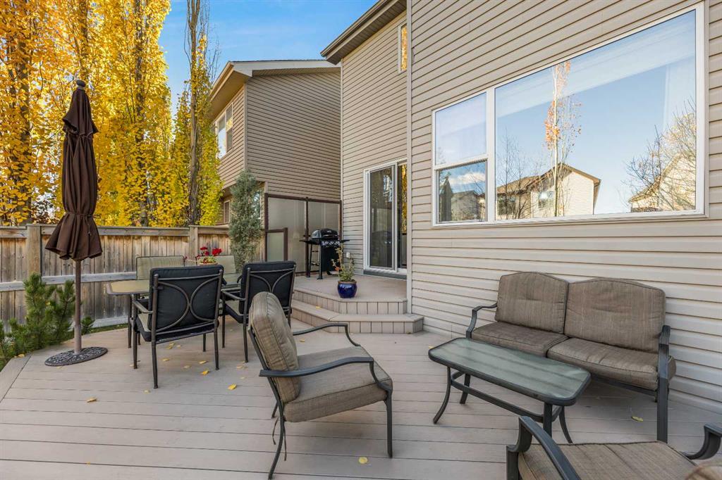 36 Aspen Hills Close SW