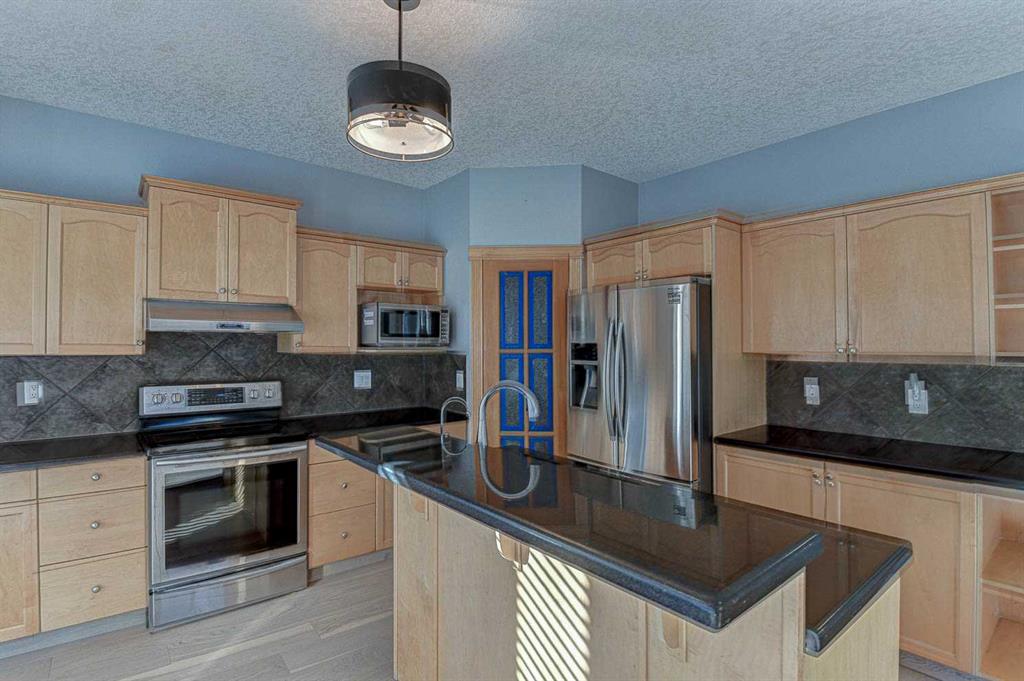240 Royal Birch Mews NW