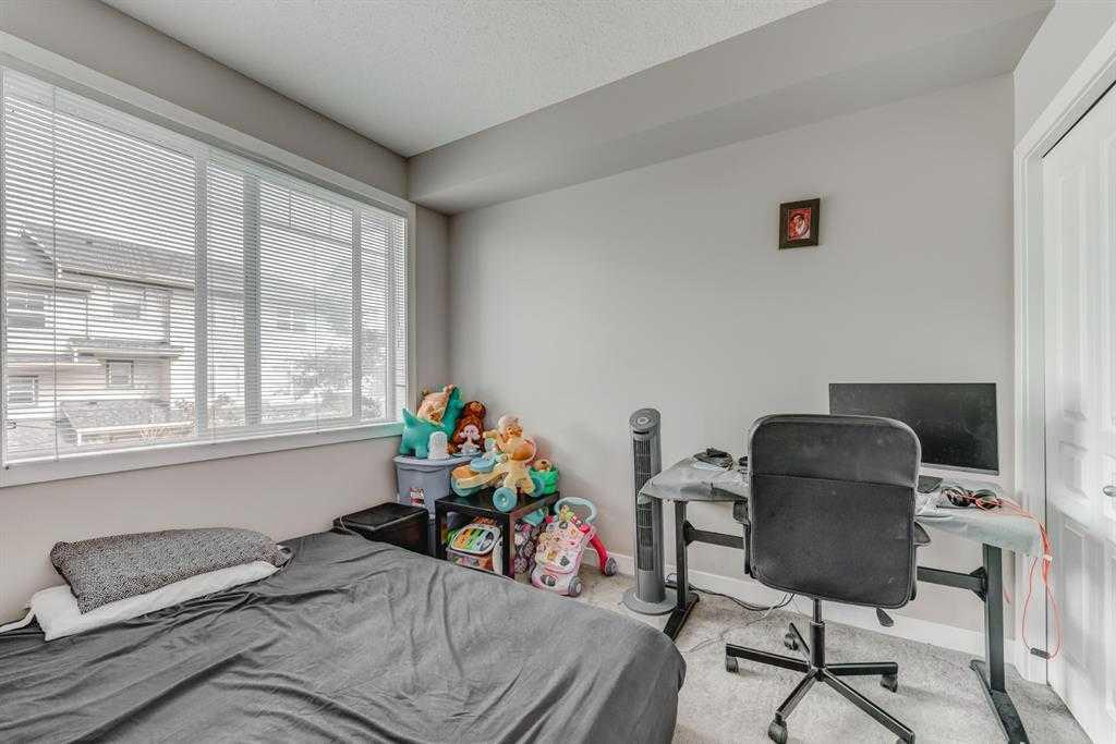 48 Panatella Road NW, #210