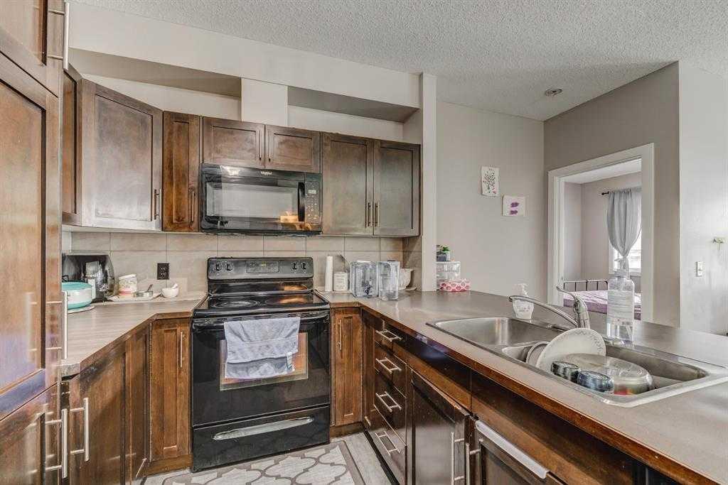 48 Panatella Road NW, #210