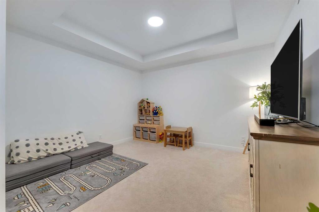 142 Lucas Terrace NW