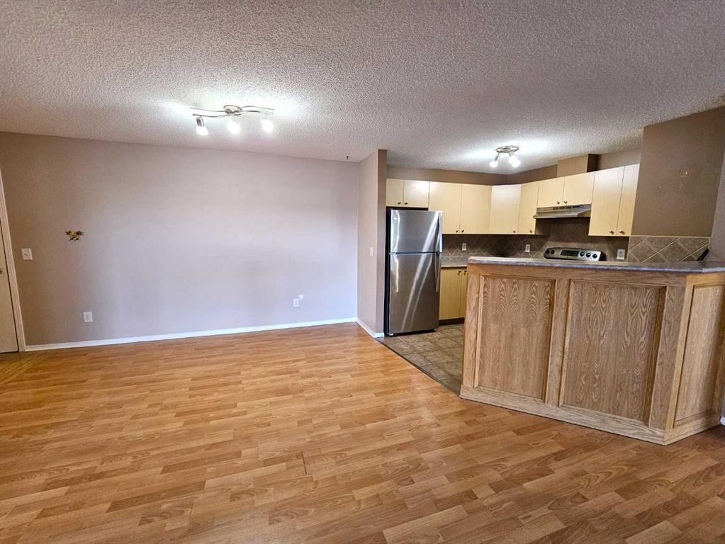 604 8 Street, #5412