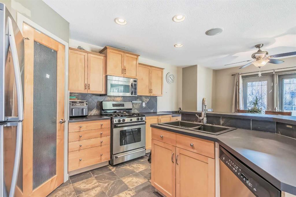 57 Everwillow Boulevard SW