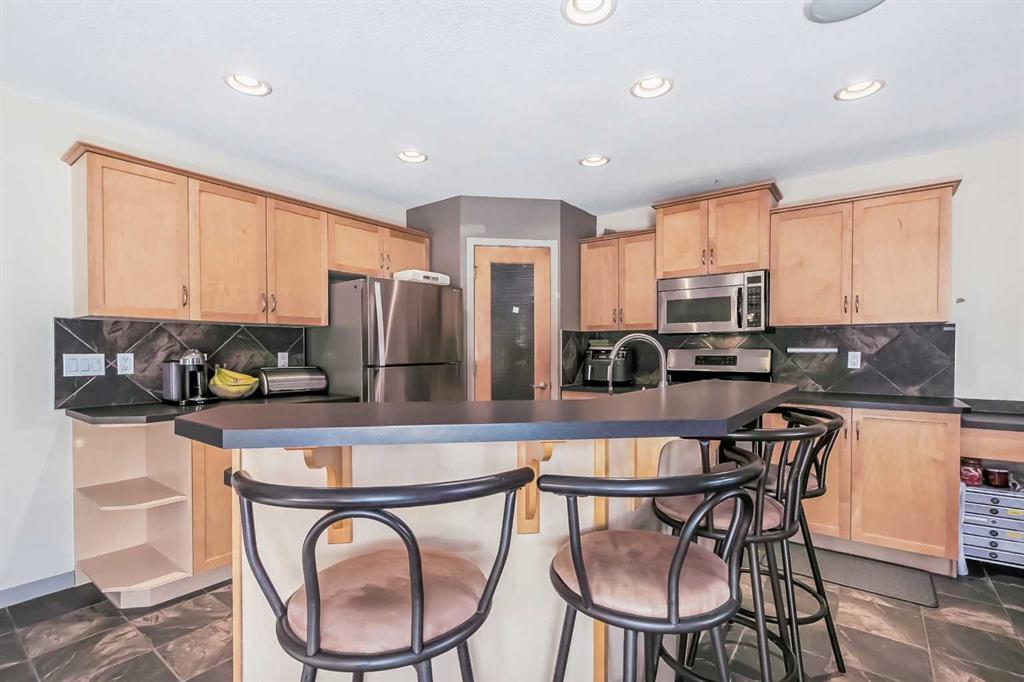 57 Everwillow Boulevard SW
