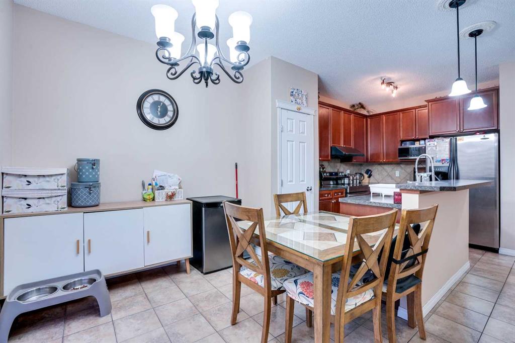 117 Saddletree Close NE