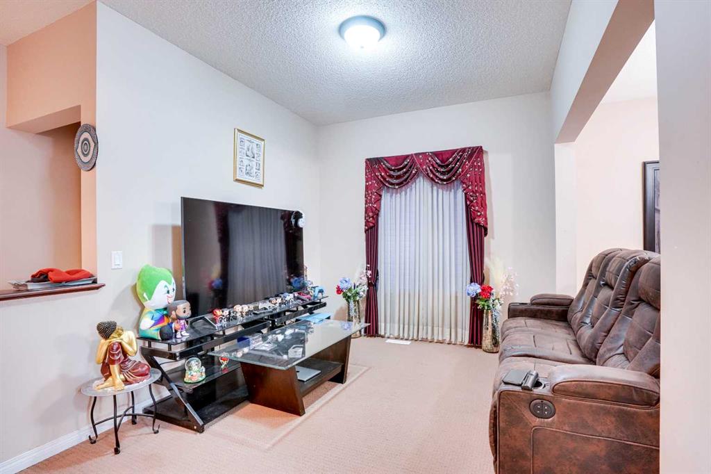 117 Saddletree Close NE