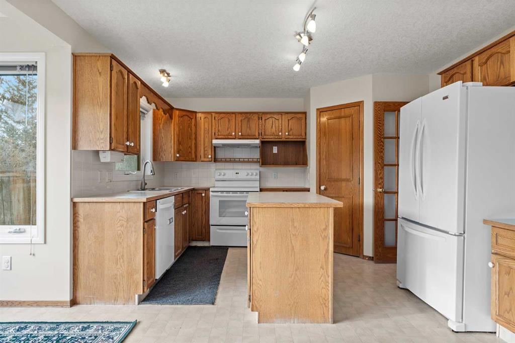 81 Sandalwood Close NW