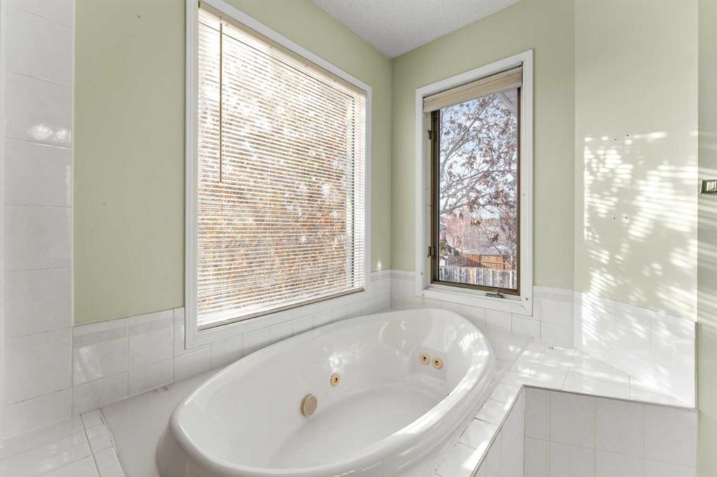 81 Sandalwood Close NW
