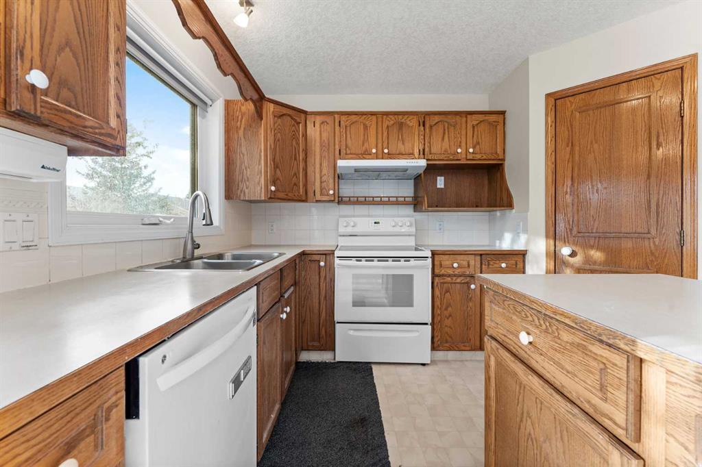 81 Sandalwood Close NW