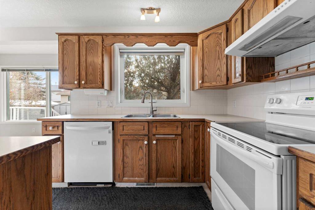 81 Sandalwood Close NW
