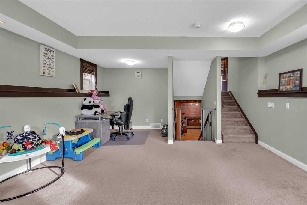 126 Evanspark Way NW