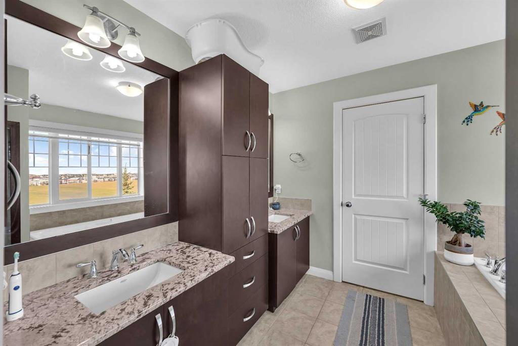126 Evanspark Way NW