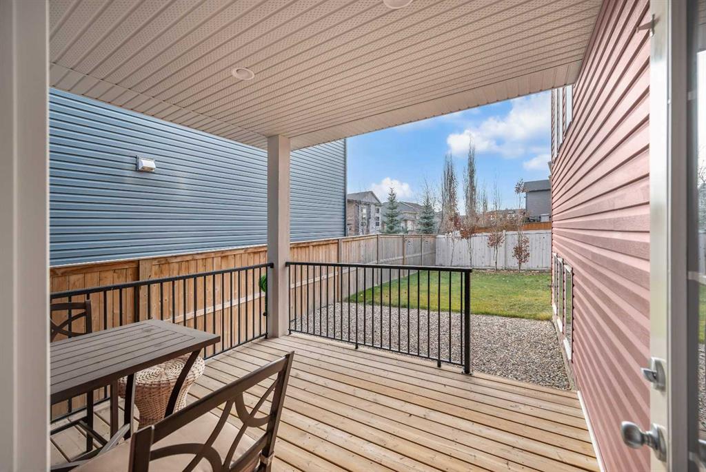 126 Evanspark Way NW