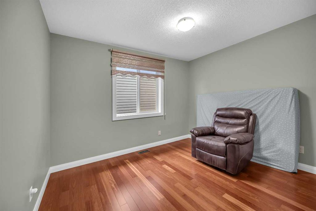 126 Evanspark Way NW