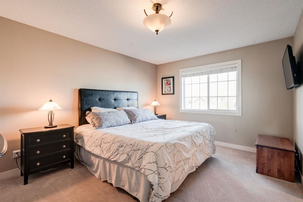 170 Evansford Circle NW