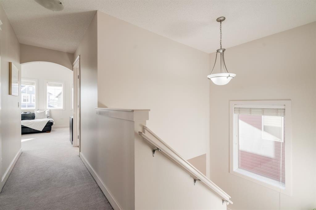 170 Evansford Circle NW