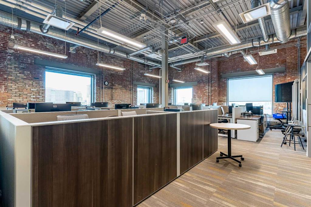 438 11 Avenue SE, #400 & 500