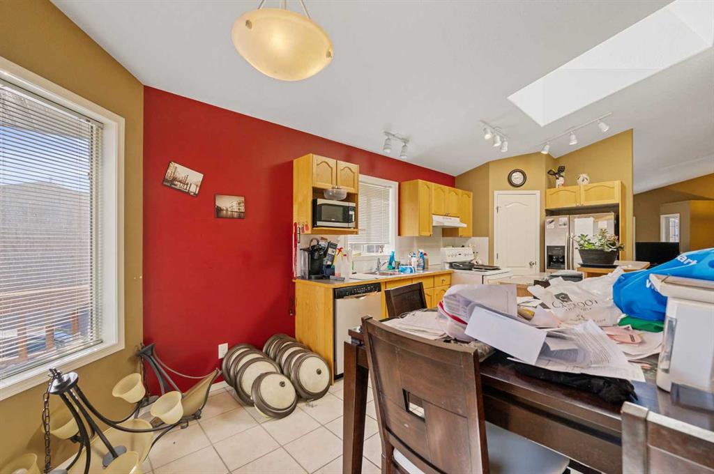 4 Valley Crest Gardens NW