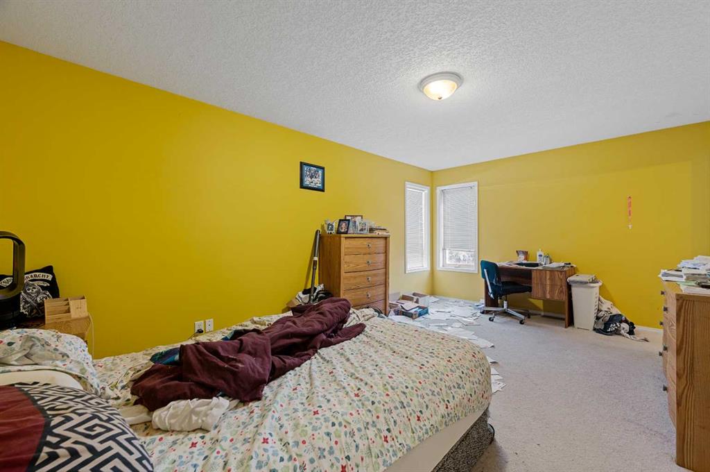4 Valley Crest Gardens NW