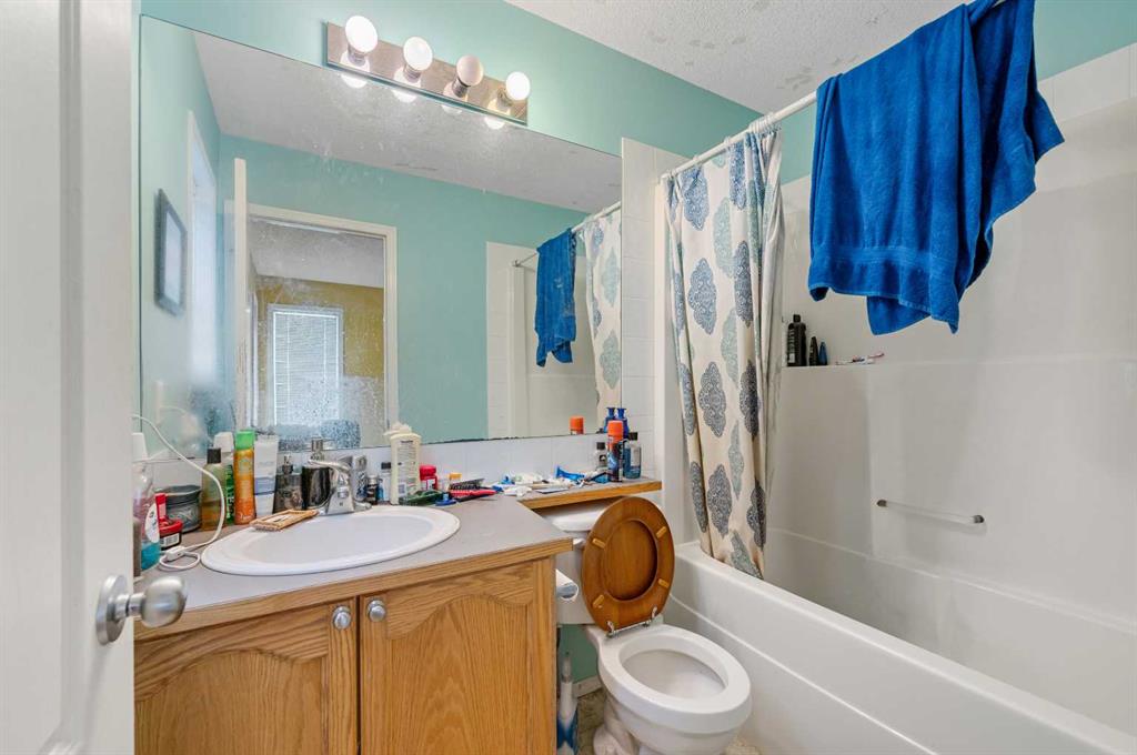 4 Valley Crest Gardens NW