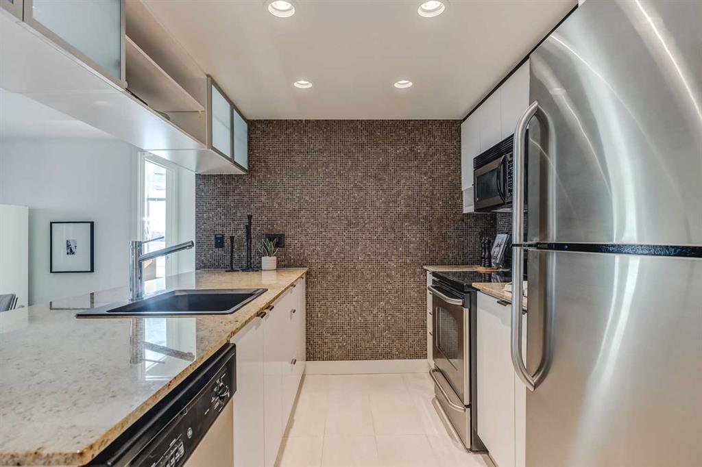 1110 11 Street SW, #902