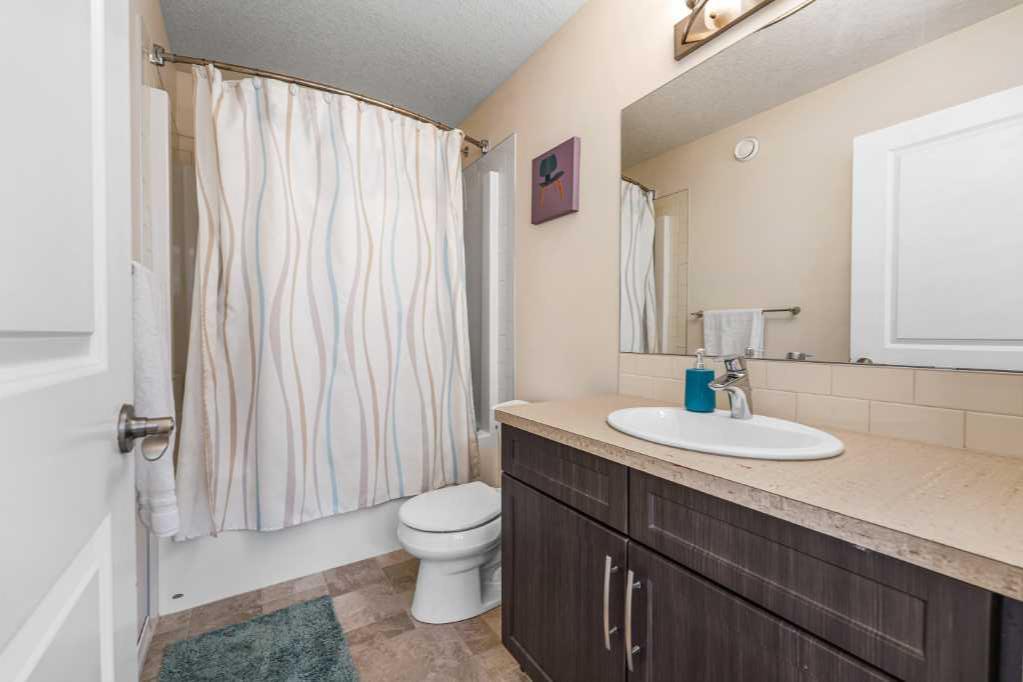 31 Red Sky Passage NE