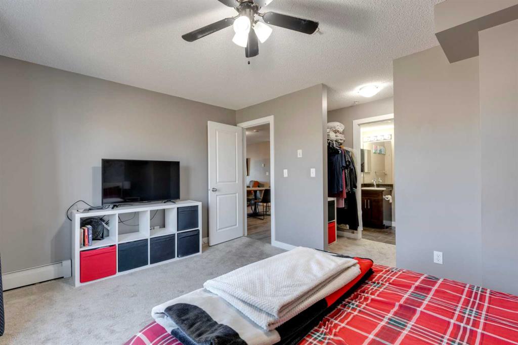 403 Mackenzie Way SW, #3202