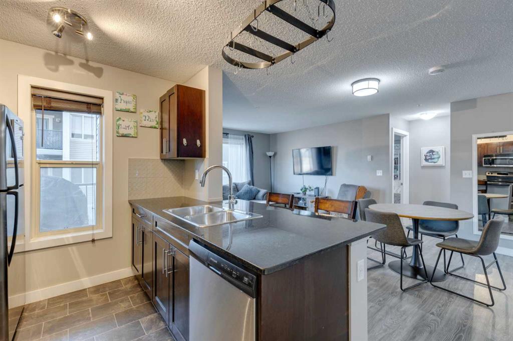 403 Mackenzie Way SW, #3202