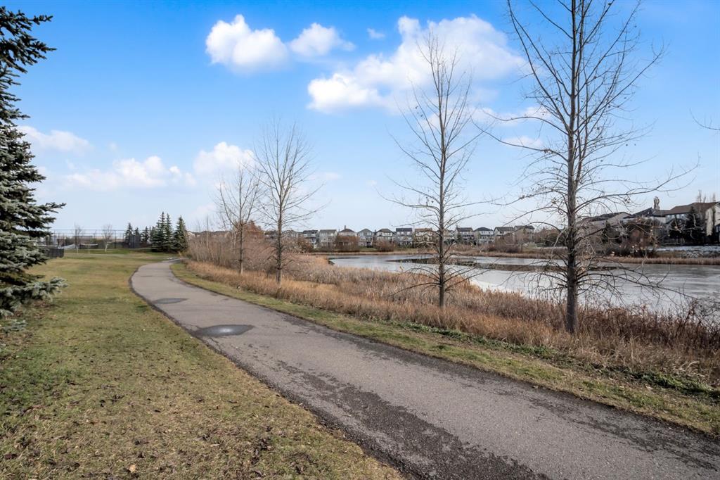 52 Copperstone Cove SE