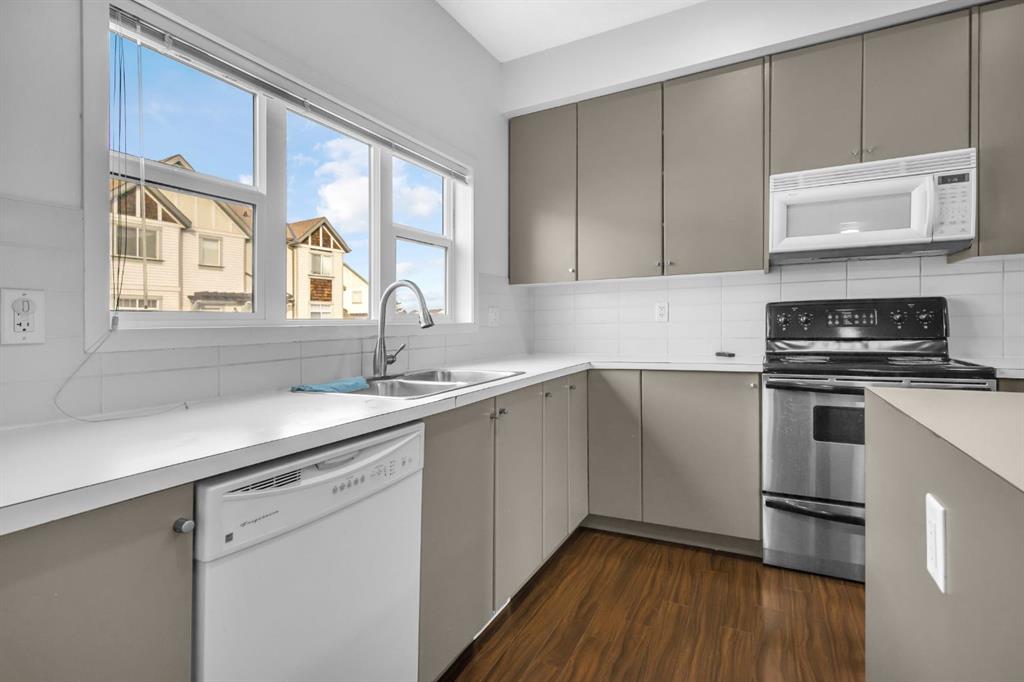 52 Copperstone Cove SE