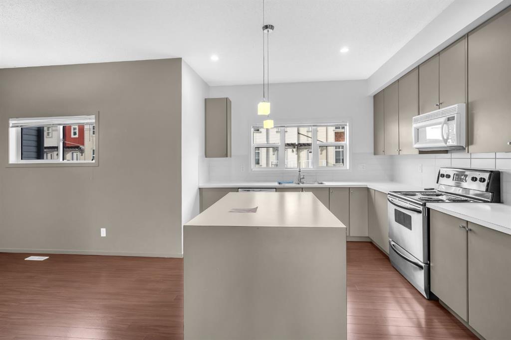 52 Copperstone Cove SE