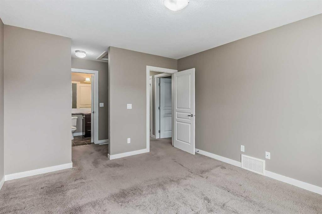 1809 Evanston Square NW