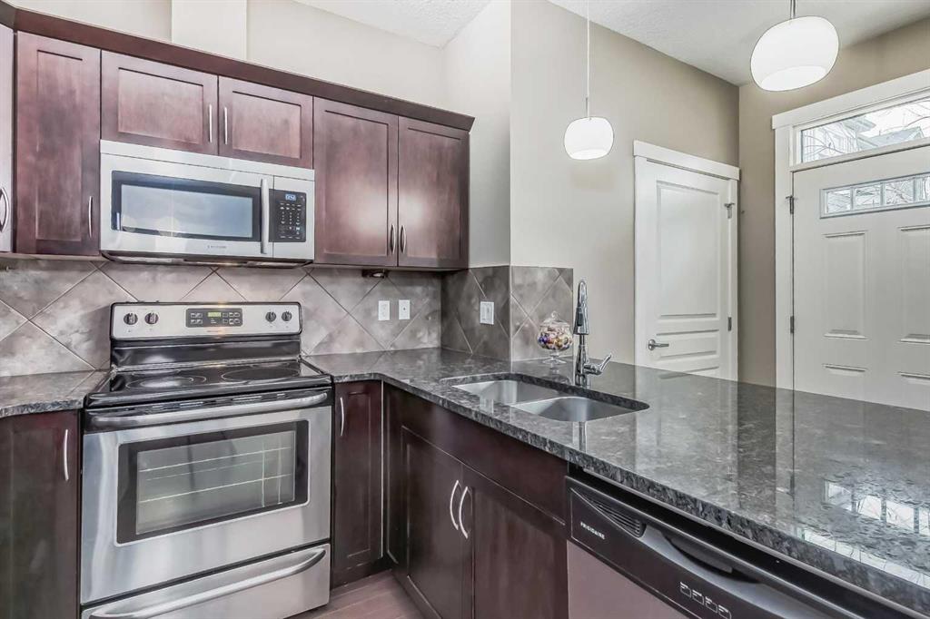 1809 Evanston Square NW