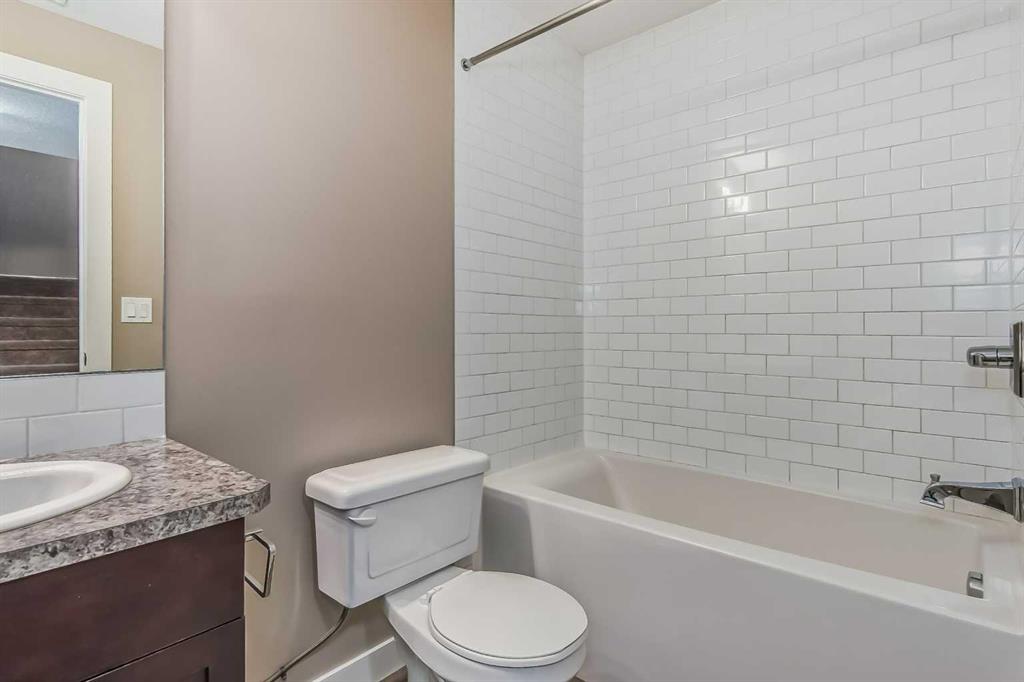 1809 Evanston Square NW