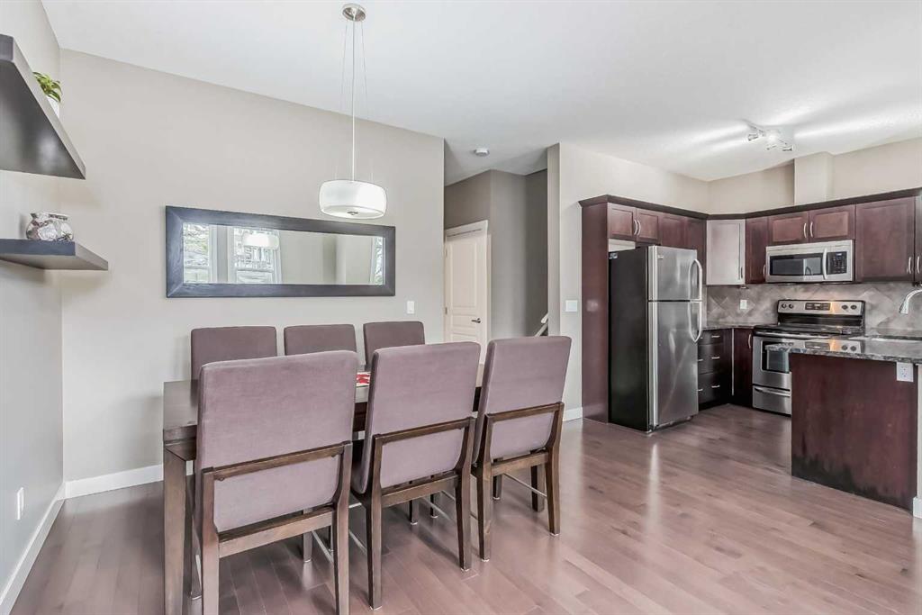 1809 Evanston Square NW