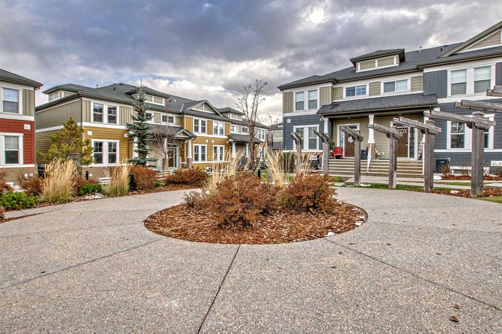 1809 Evanston Square NW