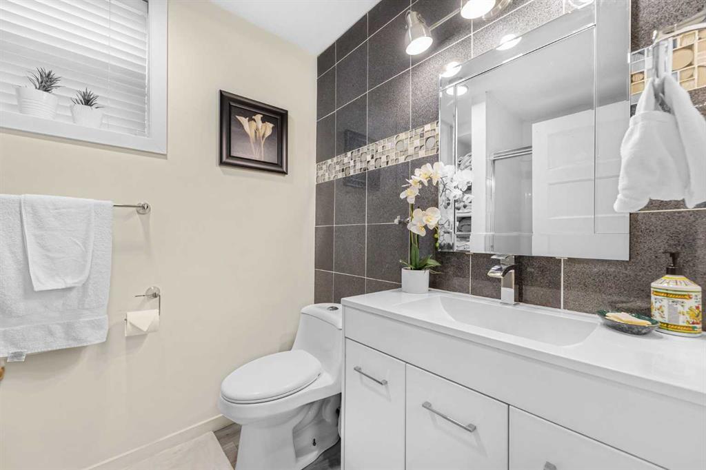 1131 Colborne Crescent SW