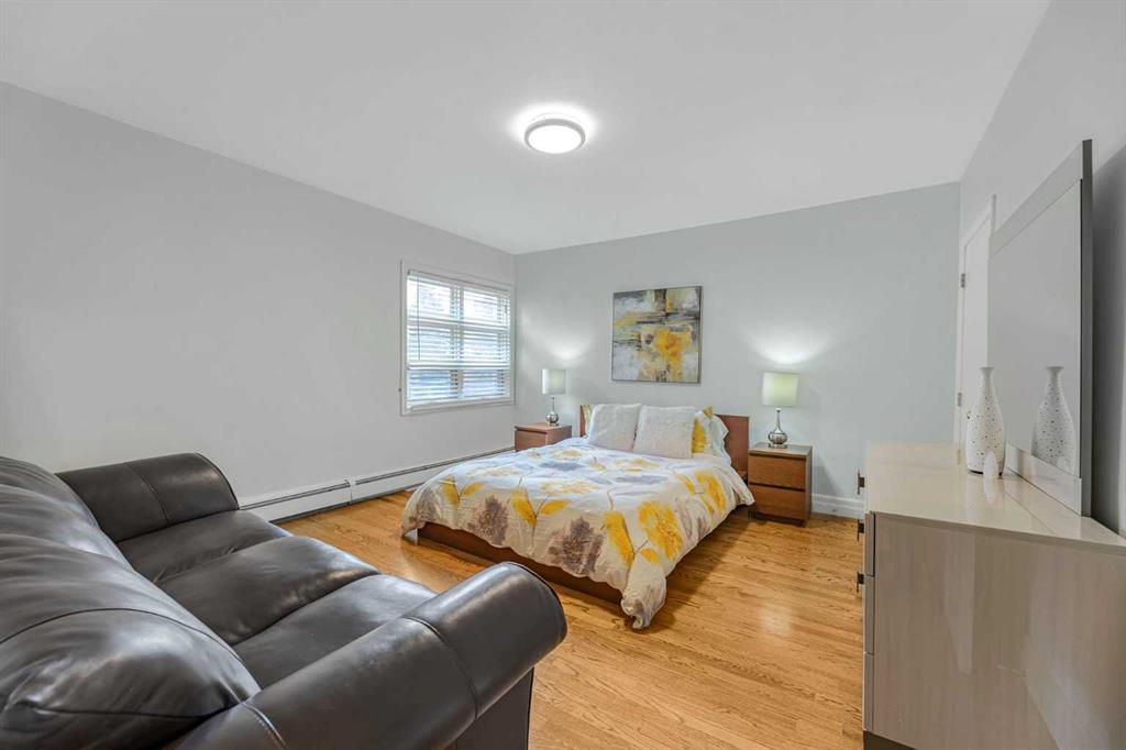 1131 Colborne Crescent SW