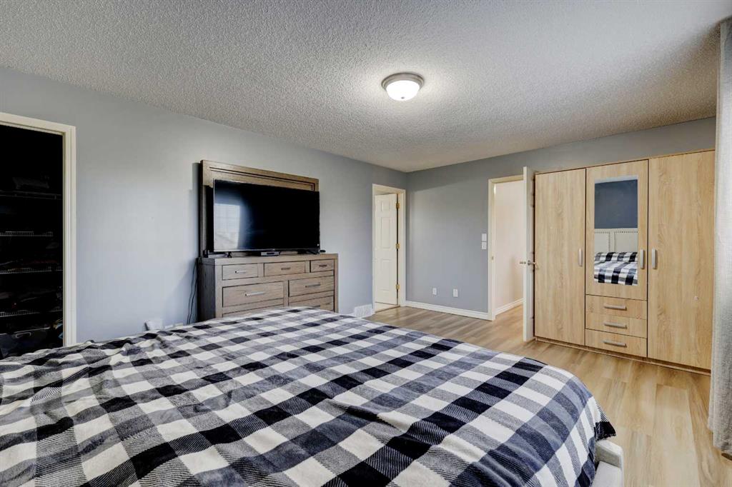 7 Martha's Haven Heath NE