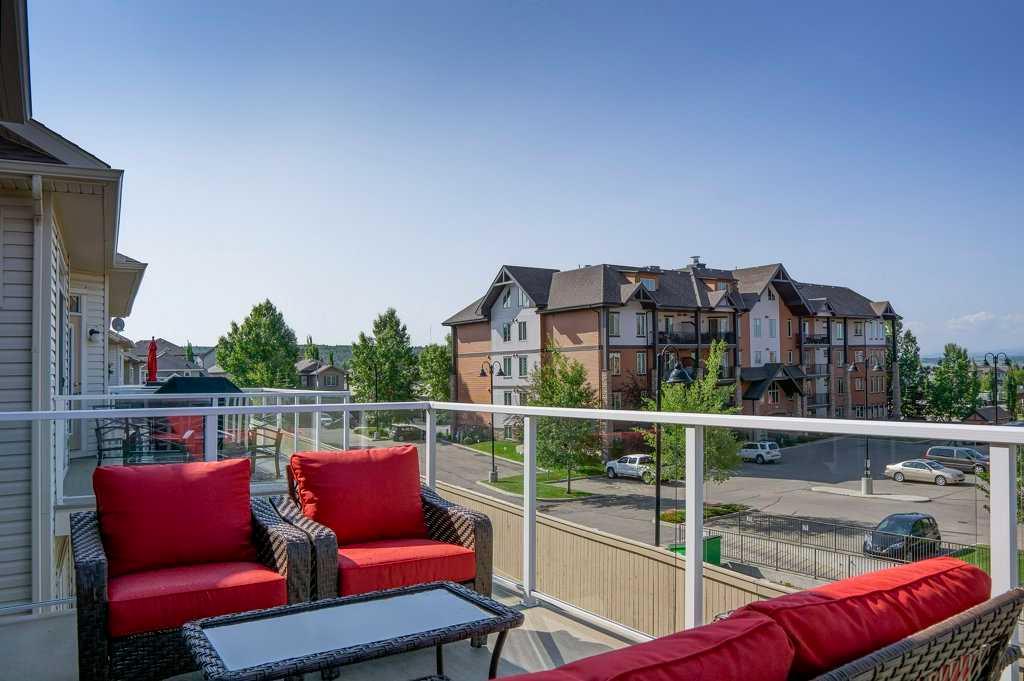 204 Sunset Square
