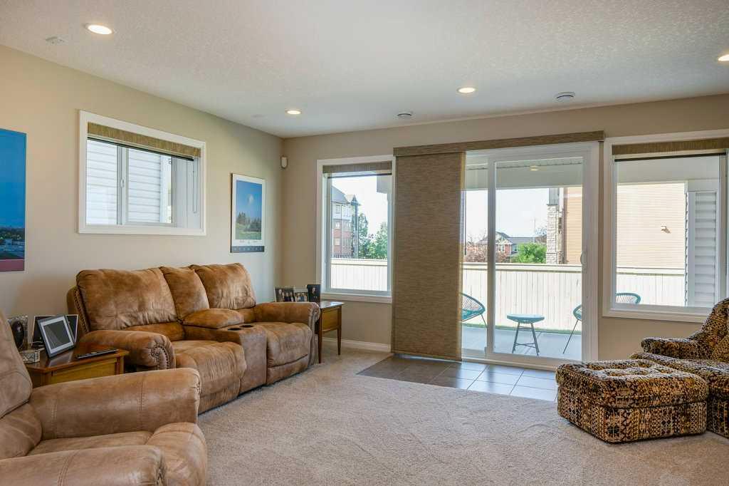 204 Sunset Square