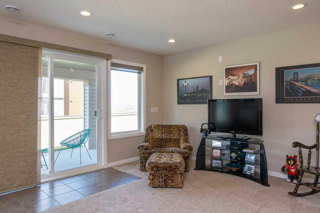 204 Sunset Square