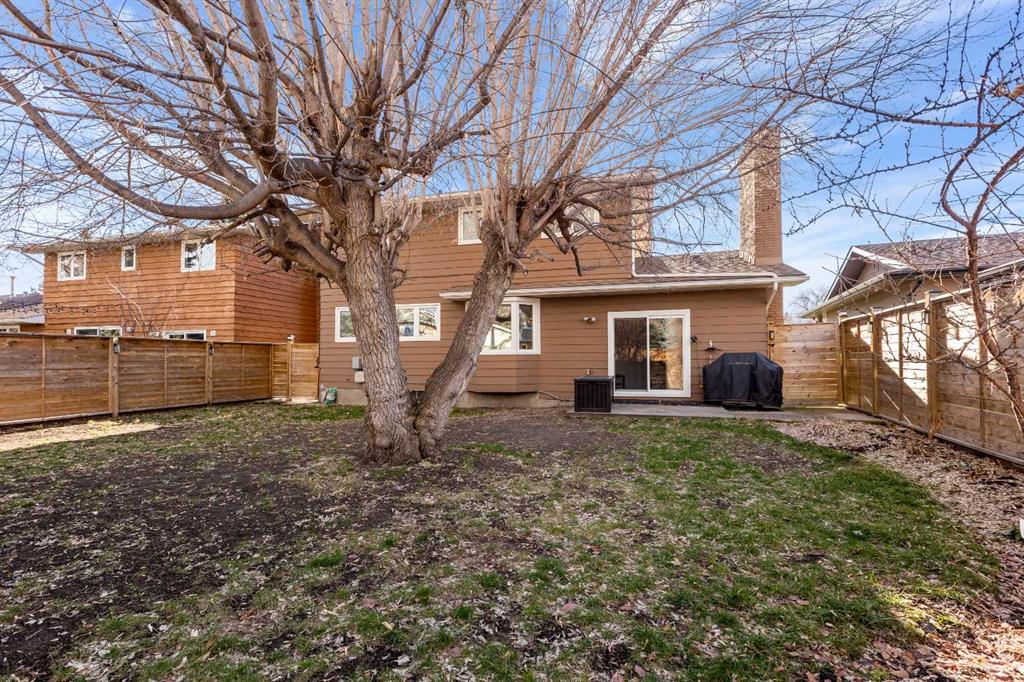 115 Lake Bonavista Drive SE